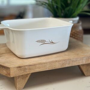 Corning Ware Wheat Amber Casserole Dish #W-2 1/2-B